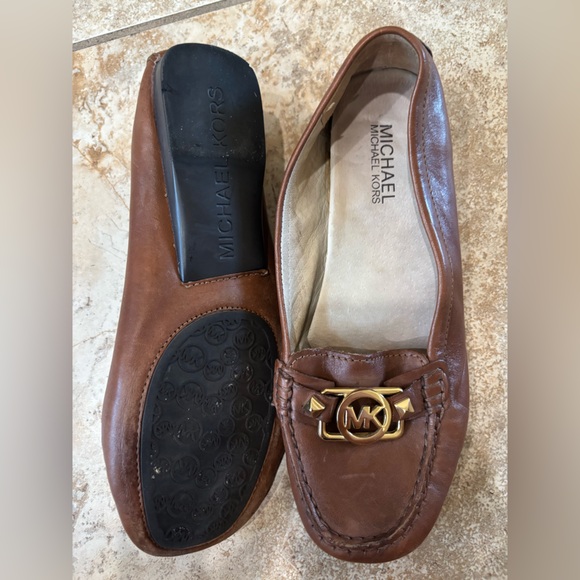 Michael Kors Brown Leather MK Logo minimalist business casual Loafers - Picture 5 of 6